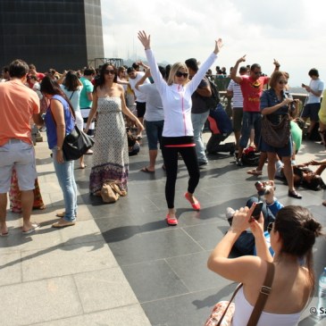 Toeristen in Rio bij het Christusbeeld