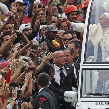 Paus Franciscus op bezoek in Rio de Janeiro