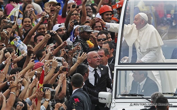 Paus Franciscus op bezoek in Rio de Janeiro