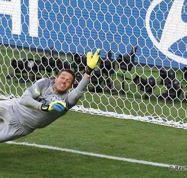 De laatste penalty knalt tegen de paal