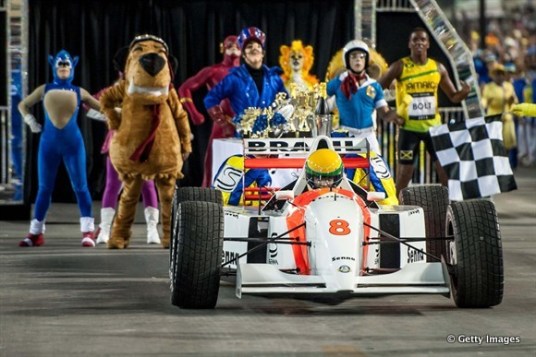 Carnavalsoptocht in Rio met als thema 'Senna'